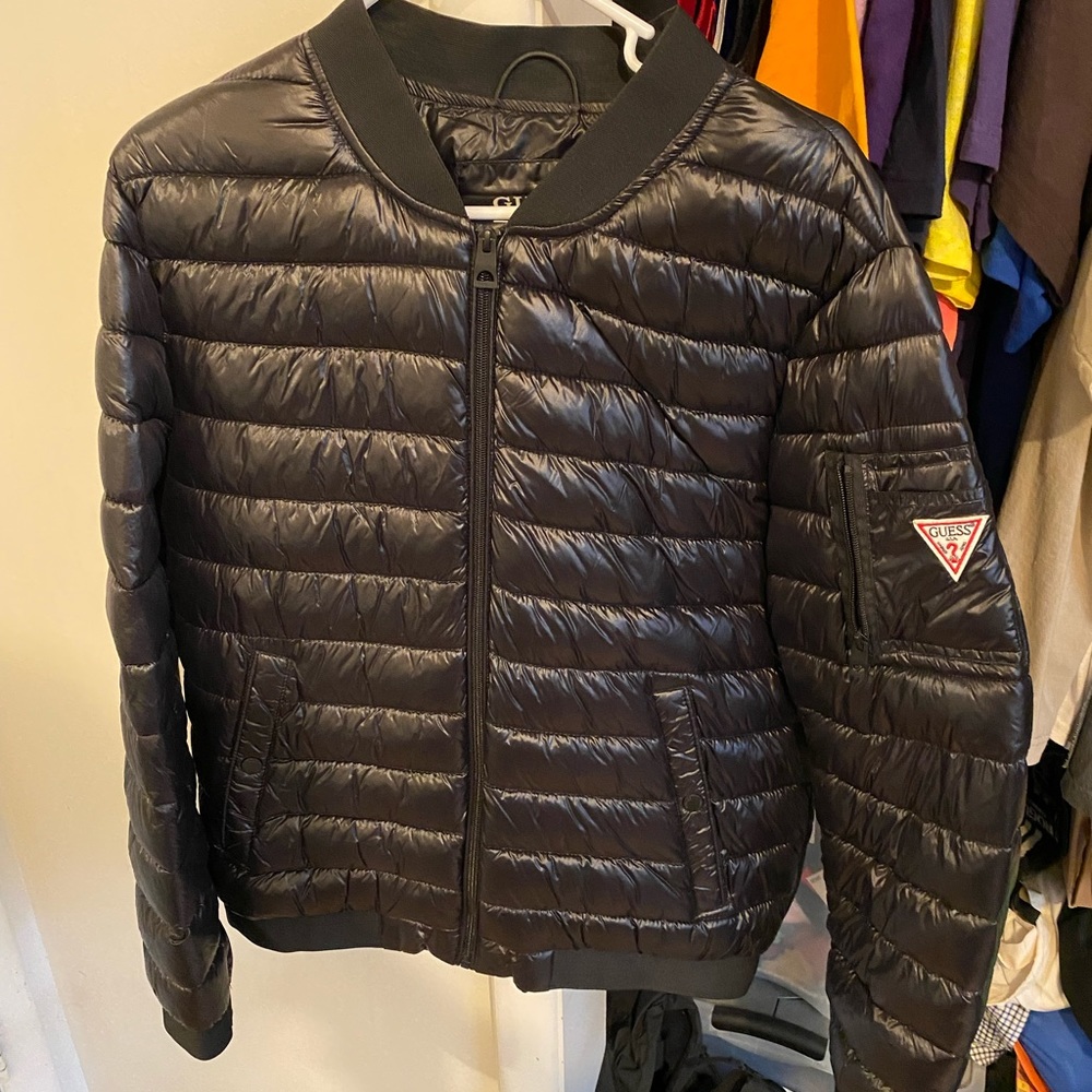 Size M ribbed guess jacket